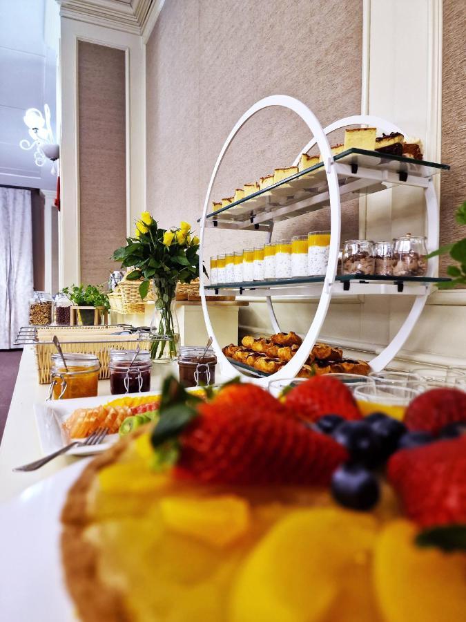 Hotel Prezydencki 3-Star Rzeszów Esterno foto