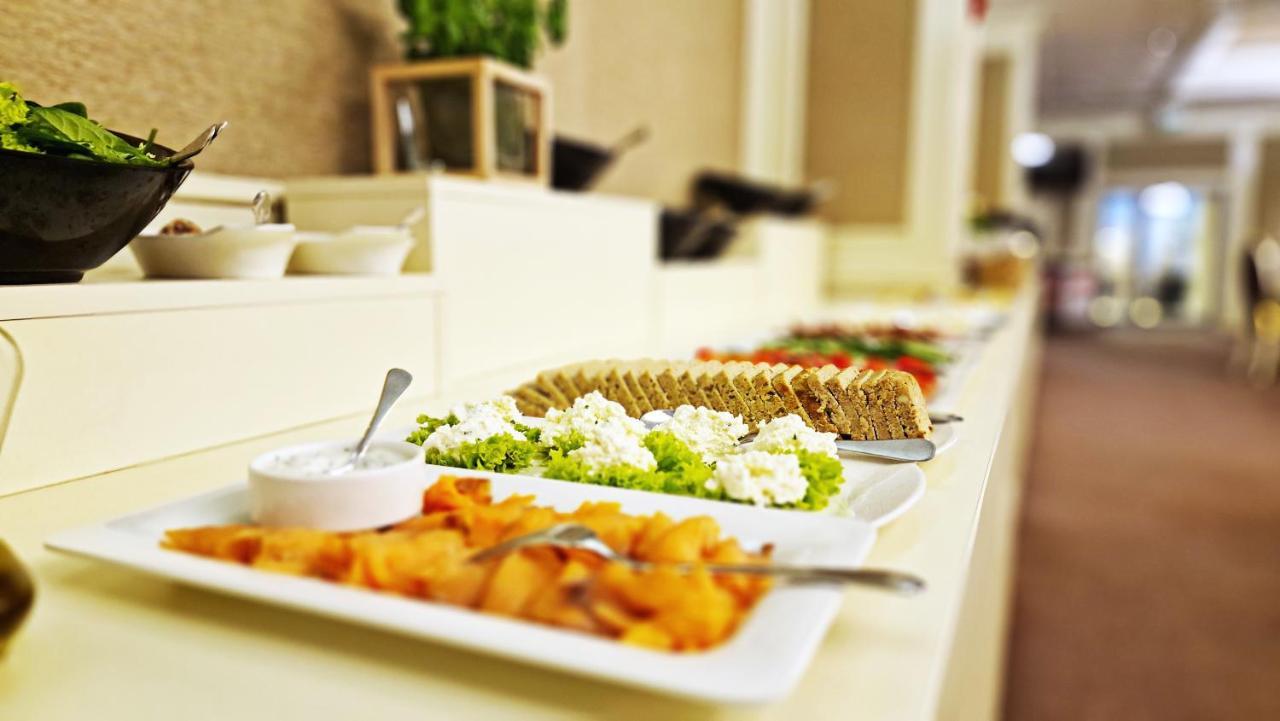 Hotel Prezydencki 3-Star Rzeszów Esterno foto