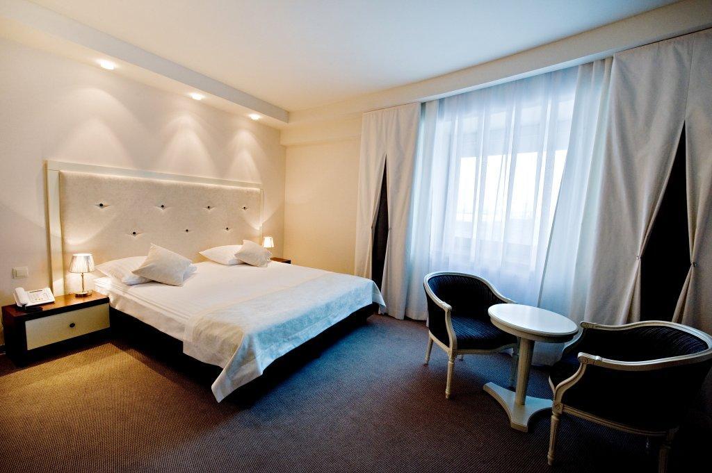 Hotel Prezydencki 3-Star Rzeszów Esterno foto