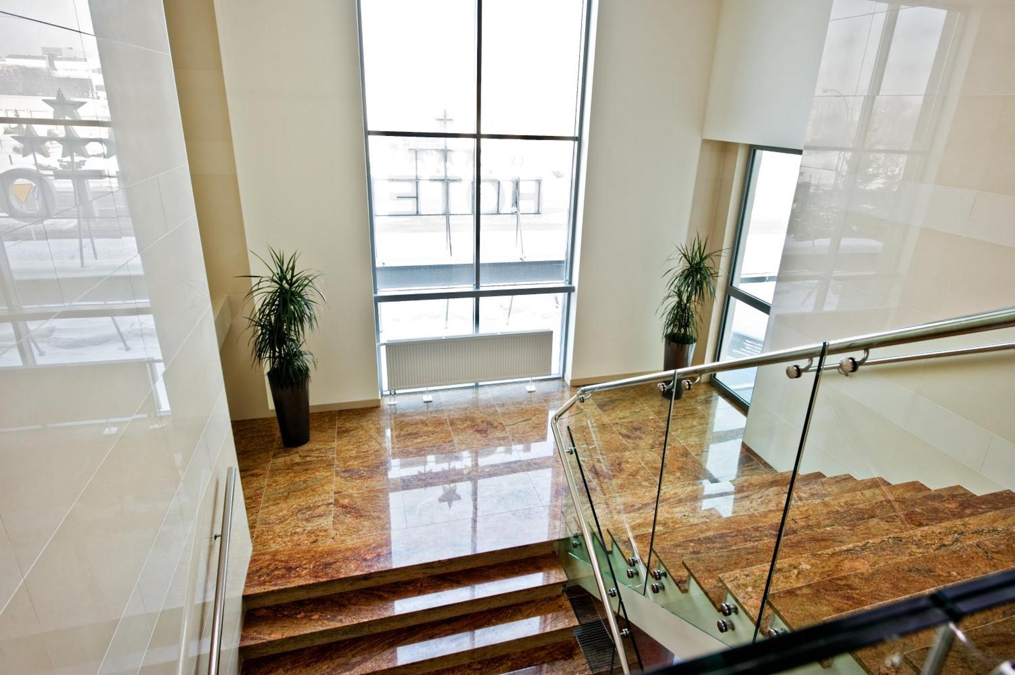 Hotel Prezydencki 3-Star Rzeszów Esterno foto