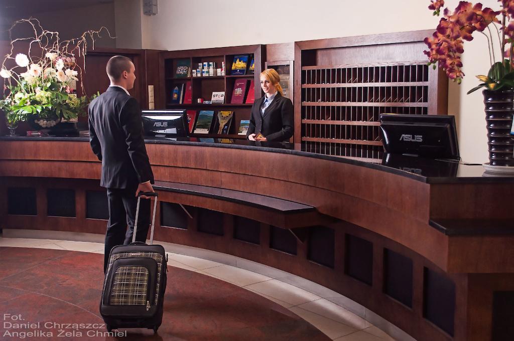 Hotel Prezydencki 3-Star Rzeszów Esterno foto